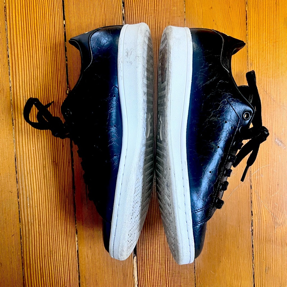 Adidas Stan Smiths size 9